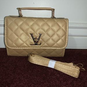 Women hand/ cross body bag